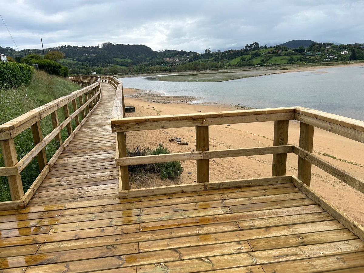 EN IMÁGENES: Abierta al tránsito la pasarela que une Rodiles y Misiegu en Villaviciosa EN IMÁGENES: Abierta al tránsito la pasarela que une Rodiles y Misiegu en Villaviciosa