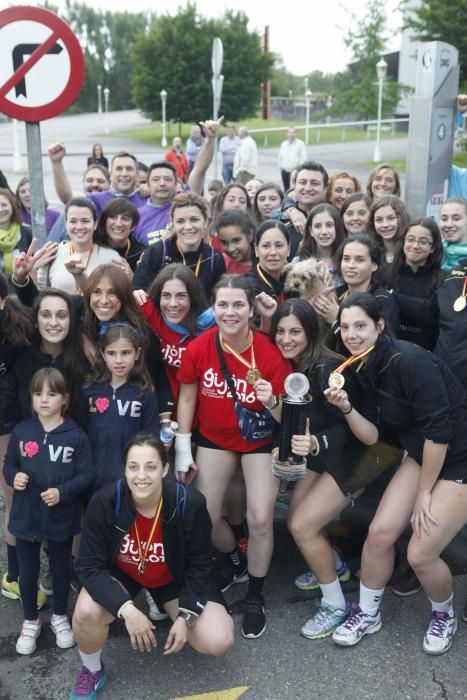 Llegada a Gijón de las jugadoras del Mavi