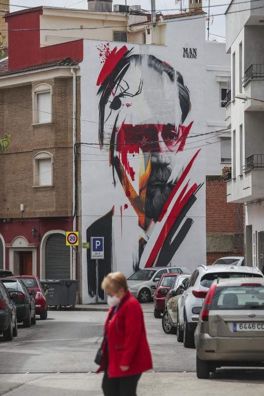 Mural de Vicente Blasco Ibáñez realizado en la avenida del mismo nombre por Man o Matic