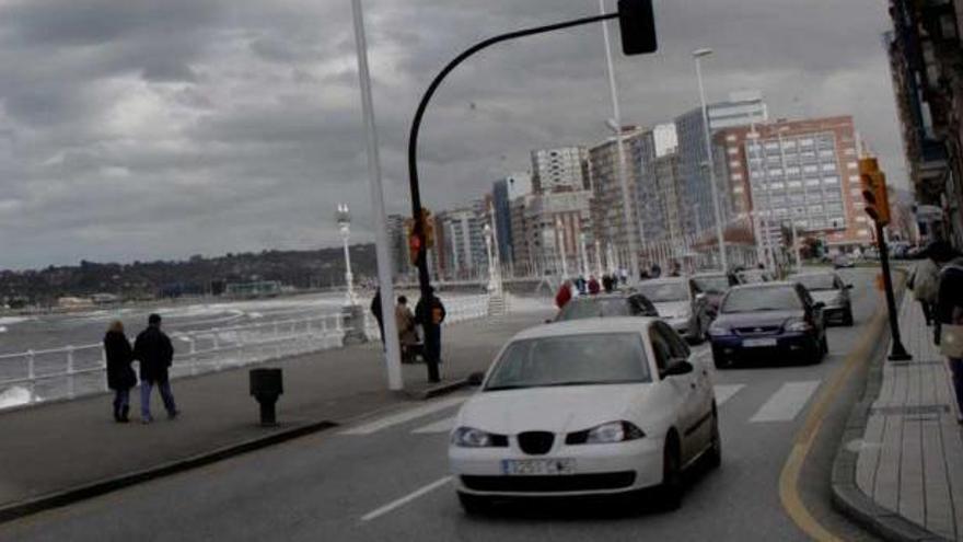 El paseo del Muro, a su llegada al «martillo» de Capua.