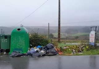 Contenedores vacíos, pero rodeados de basura: Malpica aumenta la vigilancia y anuncia sanciones