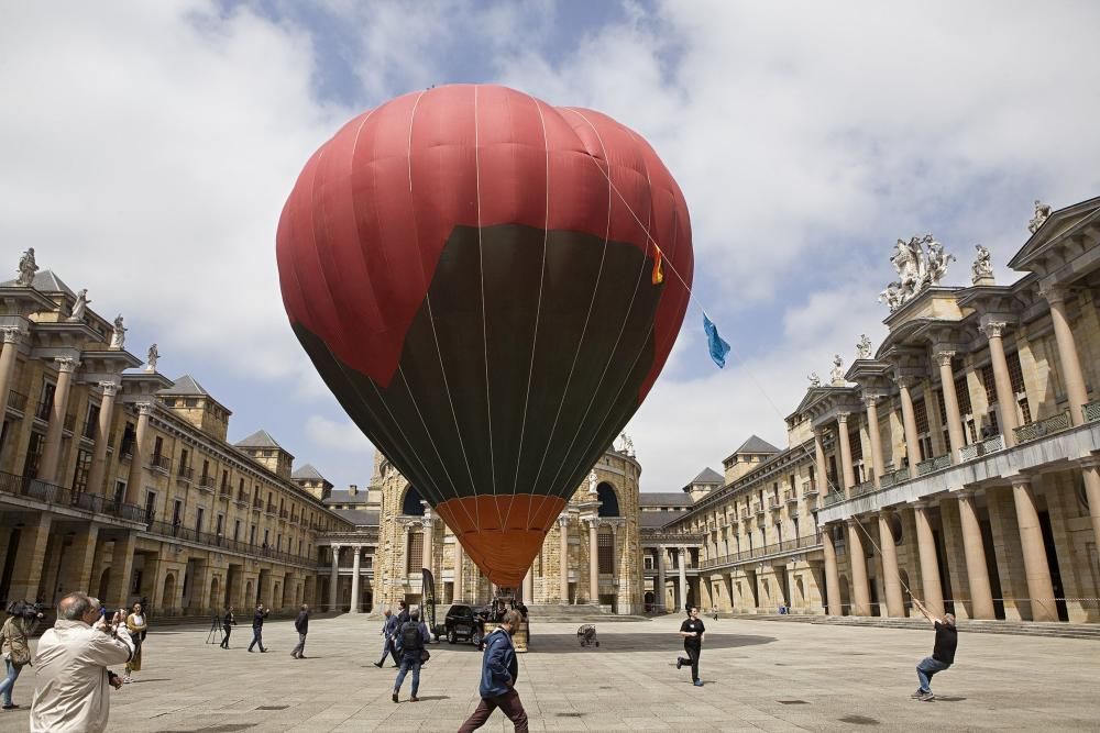 Presentación de la I Regata de globos aerostáticos de Gijón