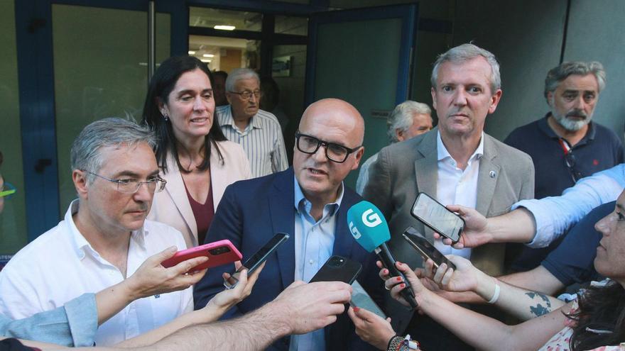 Baltar consuma su pacto con el PP gallego y dimite de presidente del partido en Ourense