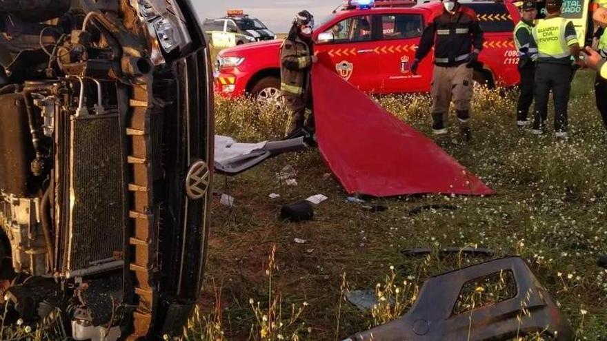 Un herido grave un conductor en un accidente ocurrido en la EX-310 entre Badajoz y Valverde de Leganés
