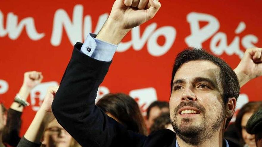 Garzón, puño en alto, en el cierre de campaña.