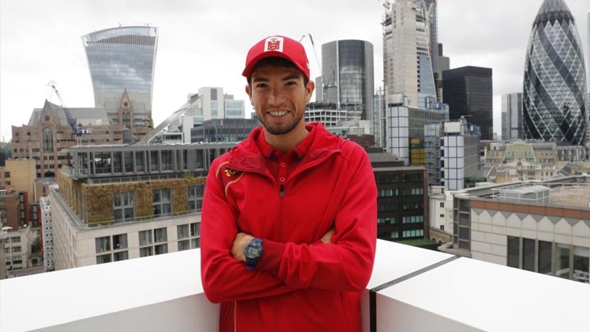 Adel Mechaal, tras la rueda de prensa del equipo español en Londres