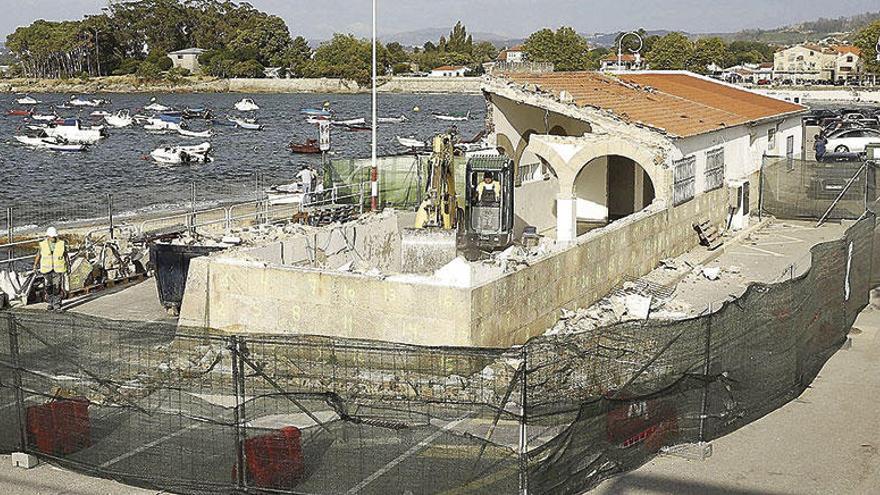 El derribo de la zona afectada por la caída de la cubierta se llevó a cabo hace un año.  // R. Grobas