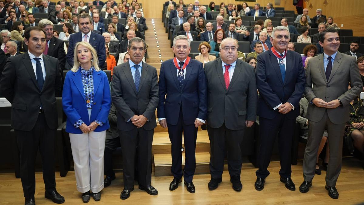 José Antonio Nieto, Ana Tárrago, Lorenzo del Río, Francisco de Paula Sánchez Zamorano, Tonxu Rodríguez, Pedro Roque Villamor y José María Bellido, este lunes.