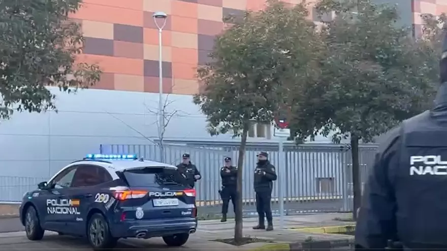 Llegan a los juzgados de Badajoz los tres menores implicados en la muerte de la educadora social