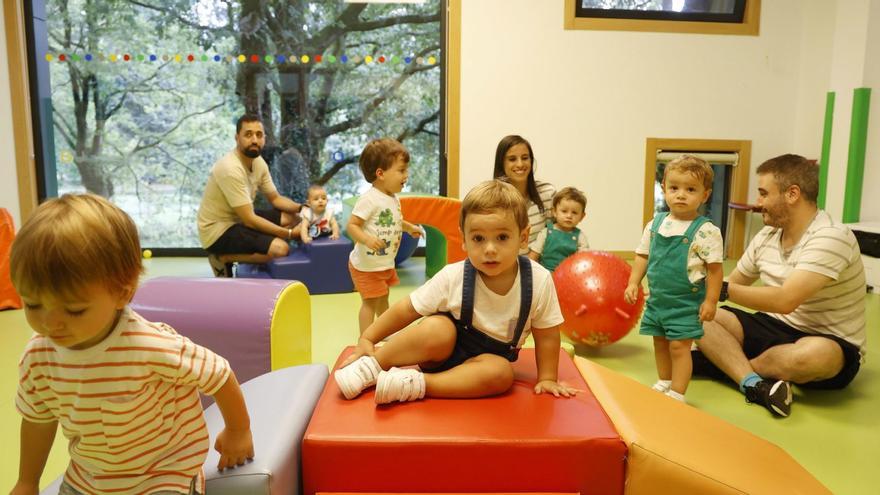 Primer día del pasado curso en la escuela infantil Galiña Azul del Campus de Pontevedra. |   // GUSTAVO SANTOS