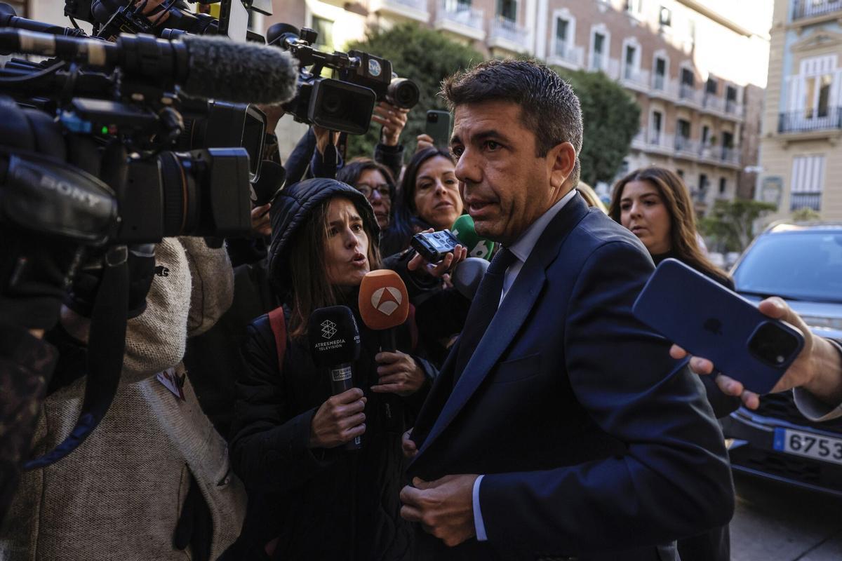 26/11/2025 El 'president' en funciones, Carlos Mazón. POLITICA ROBER SOLSONA/EUROPA PRESS