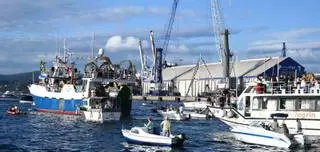 La patrona del mar surca la ría