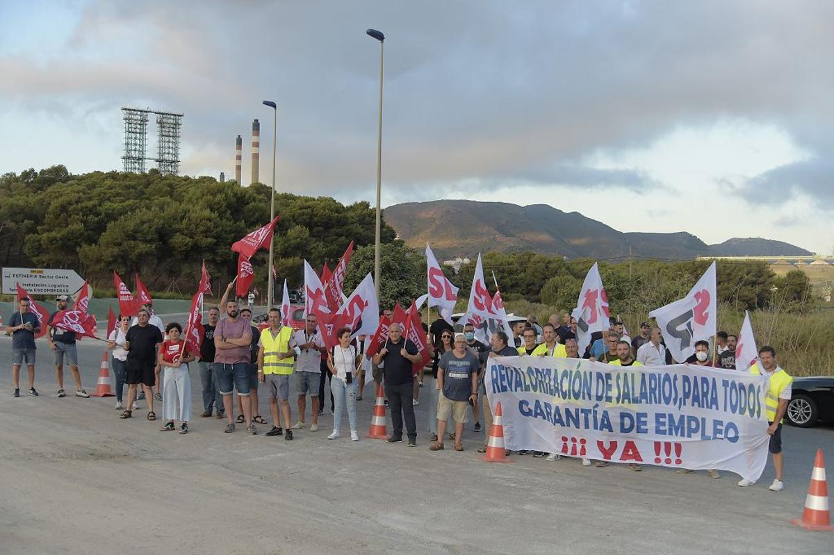 Huelga de los trabajadores de Repsol en Cartagena