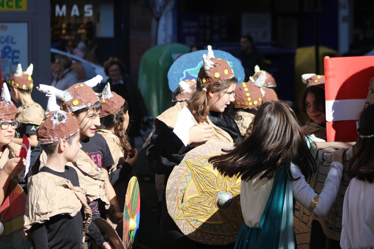 Las fiestas de carnaval de los colegios Liceo Mierense, Vega de Guceo, Beata Imelda-Santo Tomás y Gervasio Ramos.