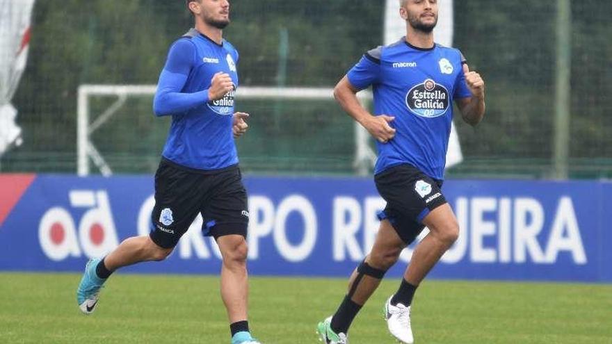 Borja Valle y Andone, ayer por la mañana en Abegondo.