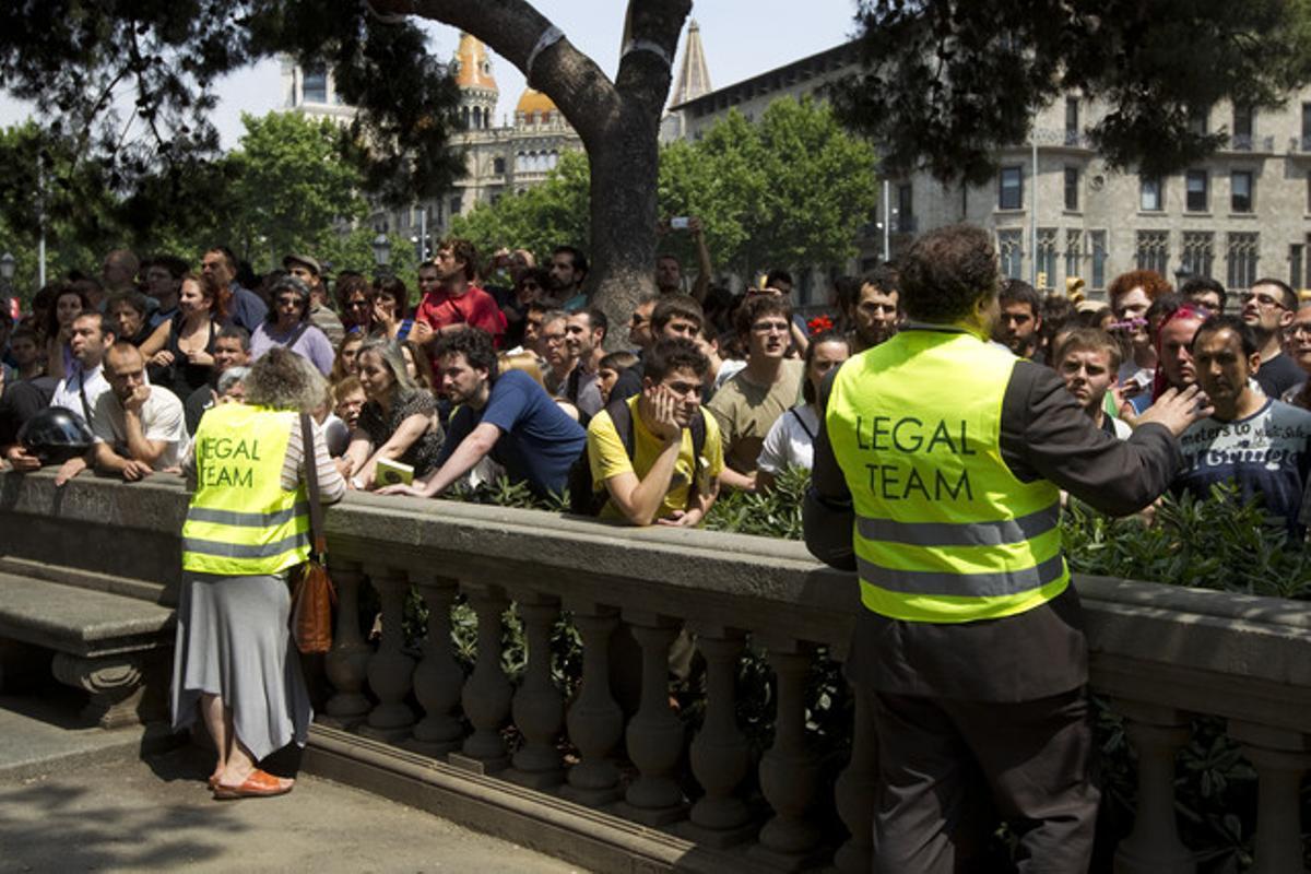 El desalojo de plaça Catalunya, visto por Albert Bertran.