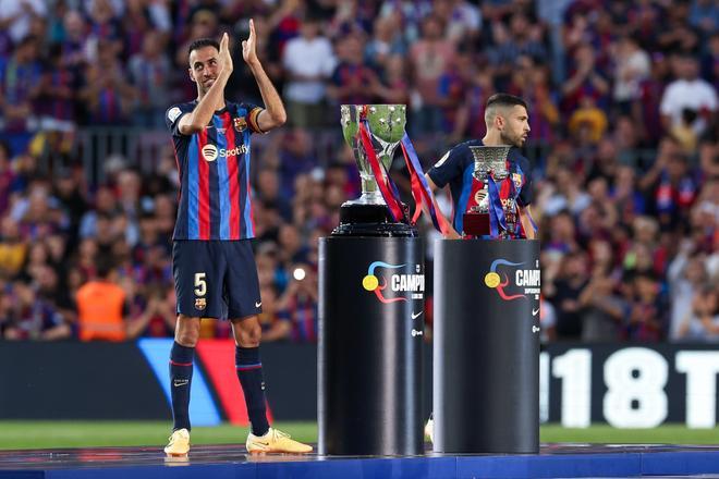 Las imágenes de la despedida de Jordi Alba, Busquets... ¡y el Camp Nou!