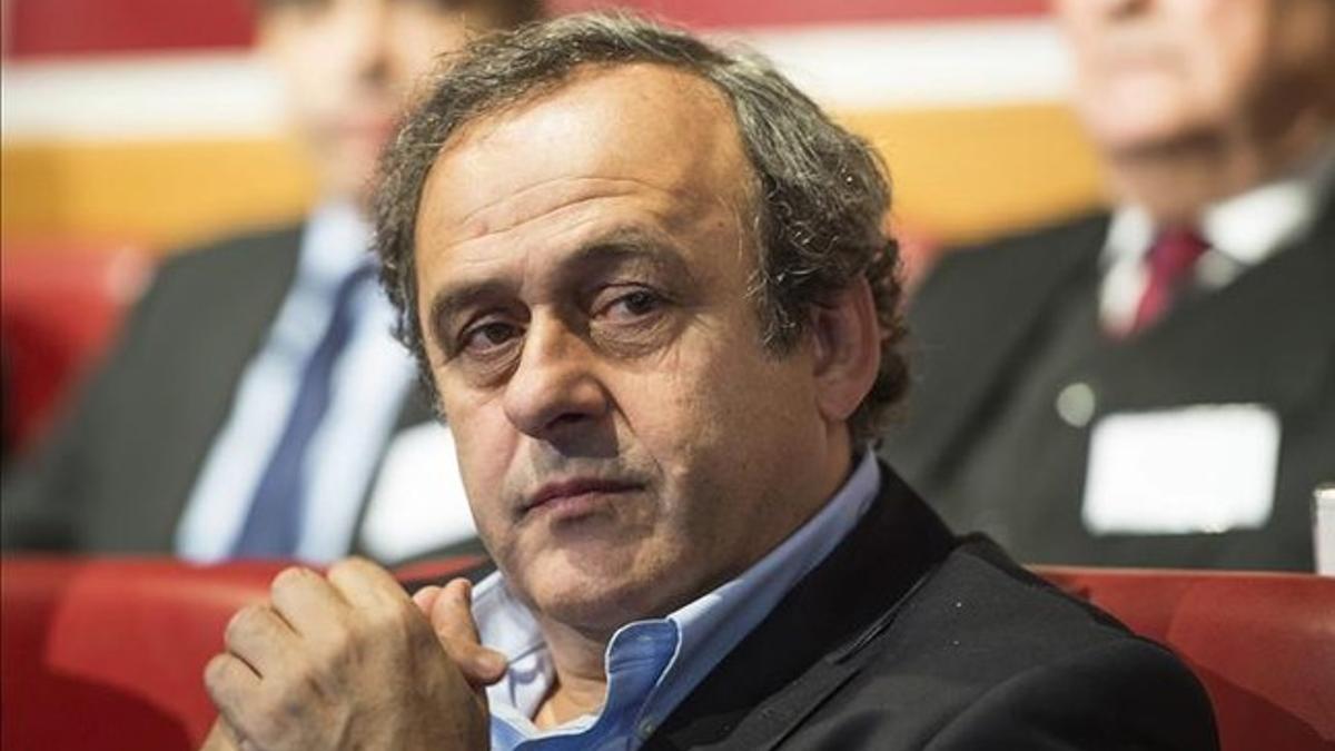 Platini es el máximo candidato a suceder a Blatter al frente de la FIFA