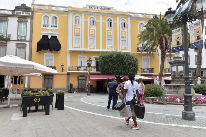 01-08-2019 LAS PALMAS DE GRAN CANARIA. Rodaje de The Peacemaker, serie de la televisión finlandesa, en el hotel Madrid  | 01/08/2019 | Fotógrafo: Andrés Cruz