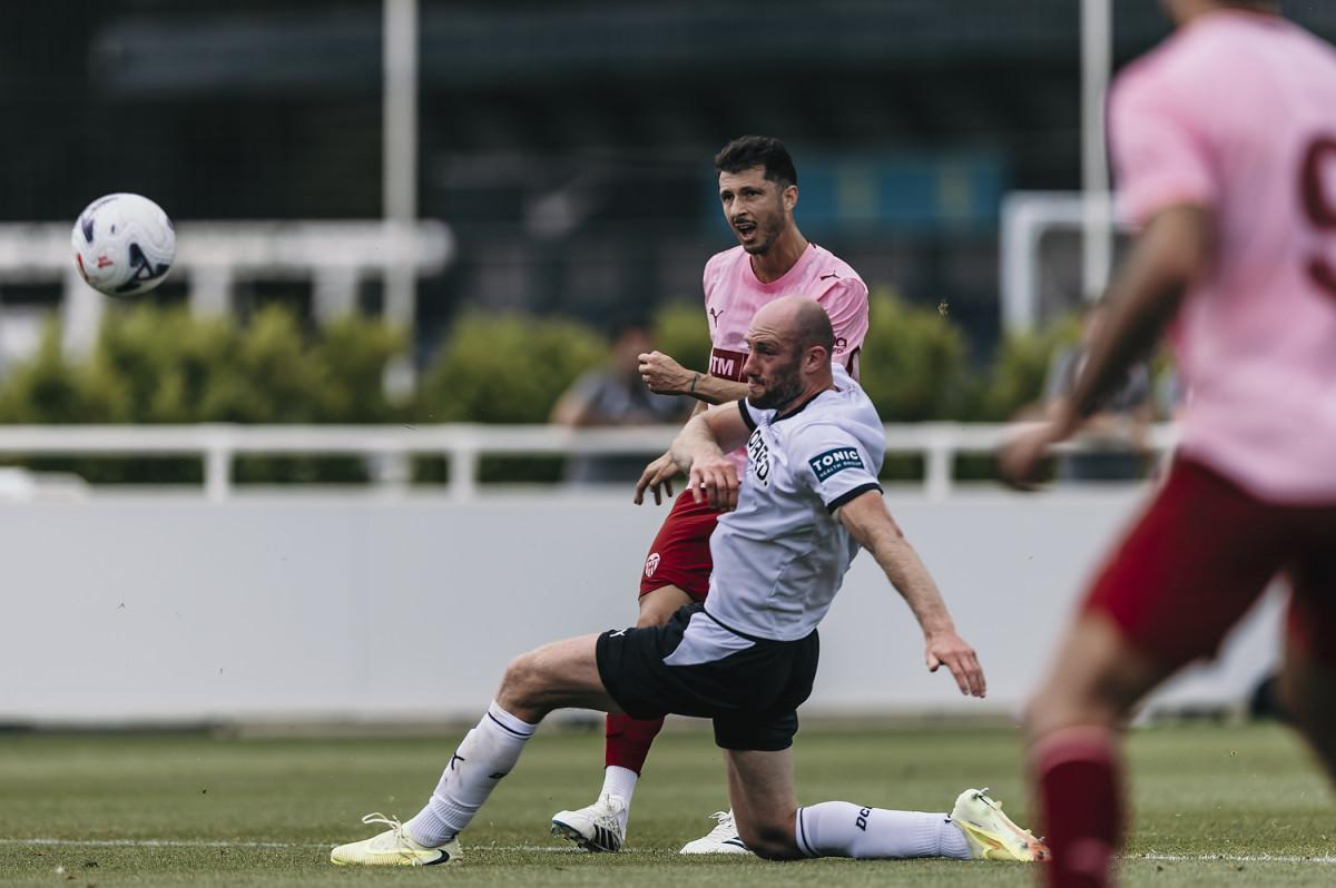 El combinado valencianista continúa con su preparación durante la pretemporada.