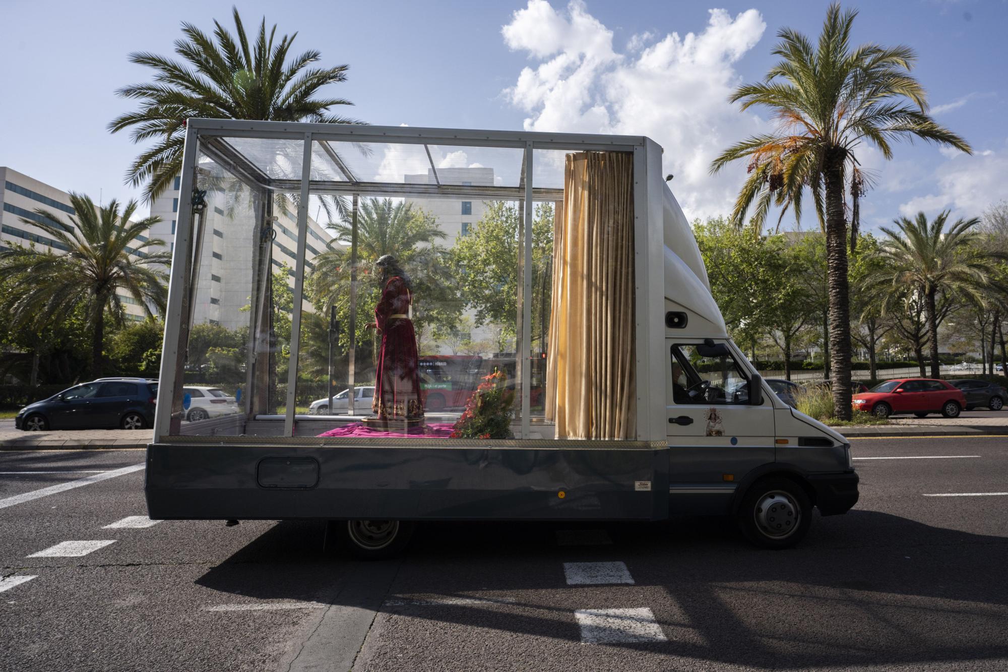 El Cristo de Medinaceli recorre València con el Maremovil