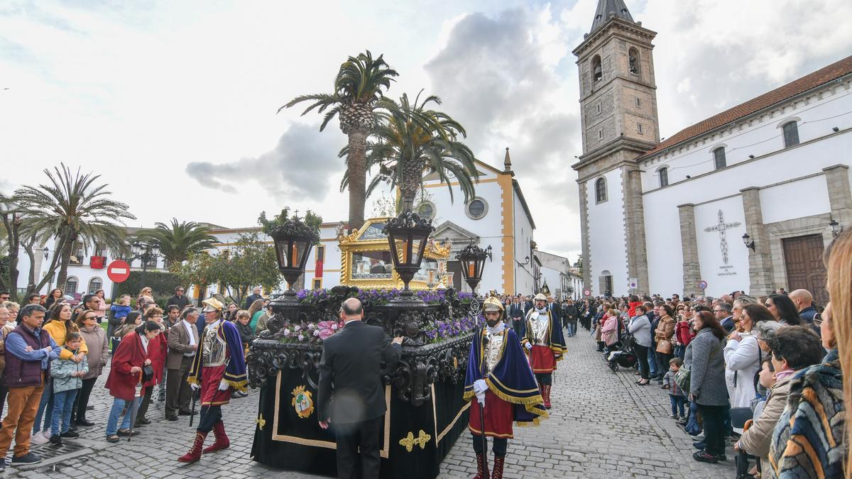 Santo Entierro en la tarde del Viernes Santo.