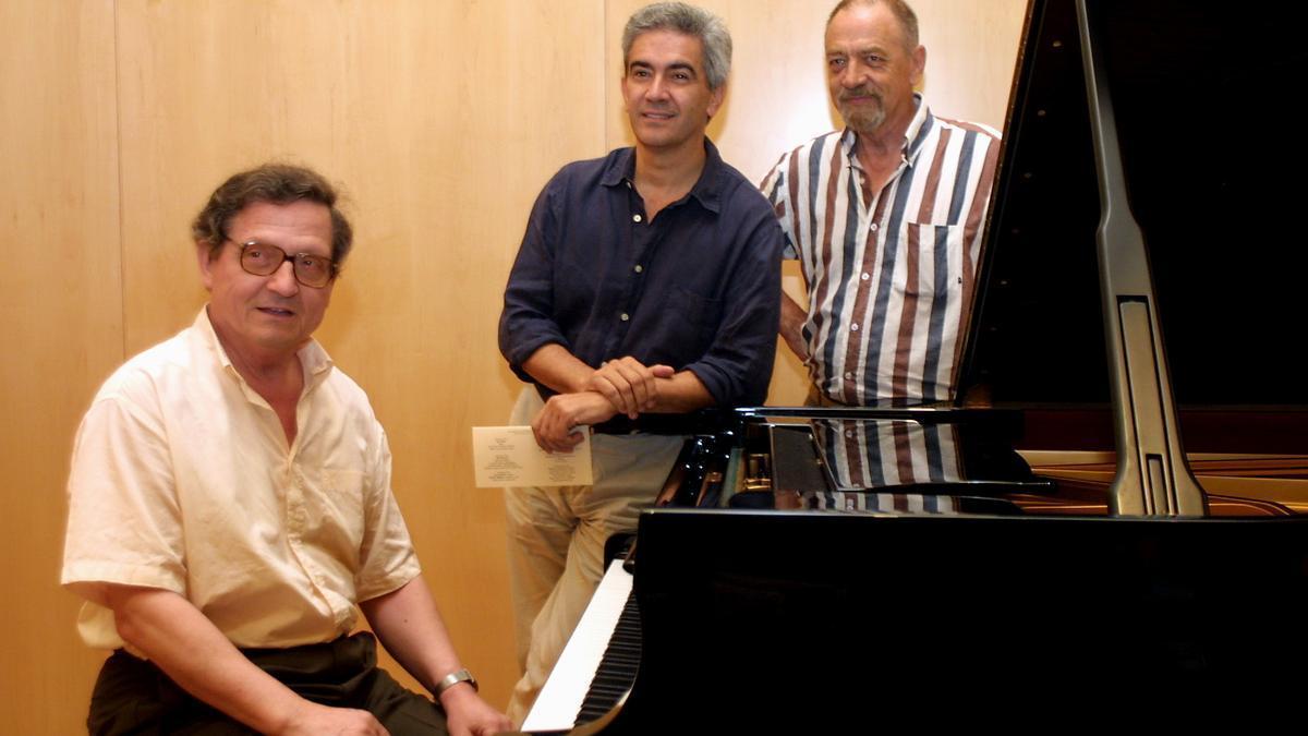 Joan Moll am Piano, mit Basilio Baltasar und Patrick Meadows (Archivbild).