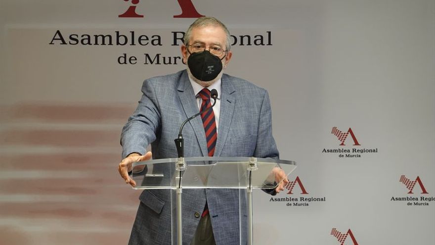 Alberto Castillo en la Asamblea Regional