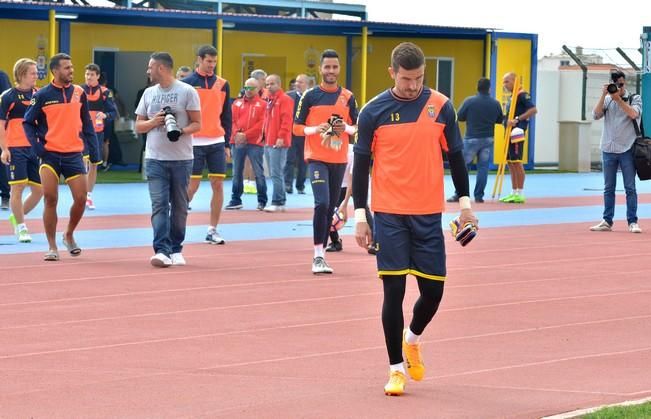 CAMPO EL HORNILLO PRIMER ENTRENAMIENTO UD LAS ...