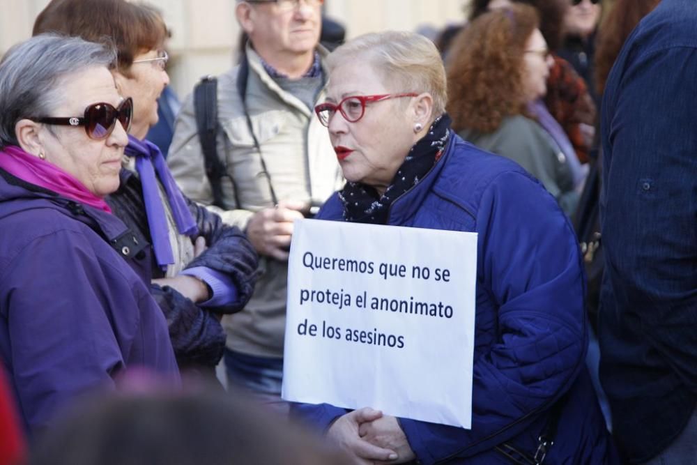 Manifestación en Murcia por el día contra la violencia de género