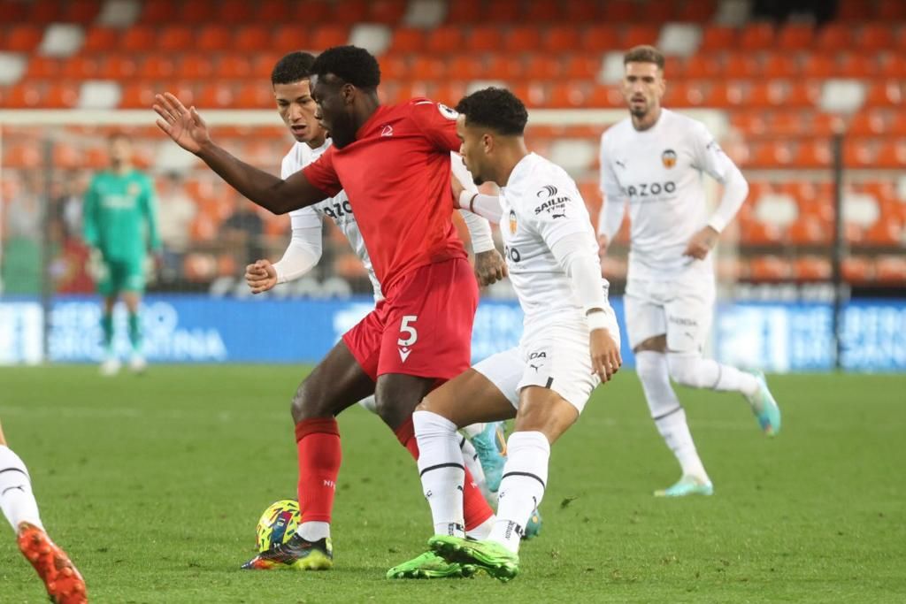 El partido amistoso entre Valencia CF -Nottingham Forest, en imágenes