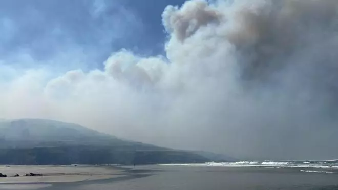 Activo un incendio forestal en Caión