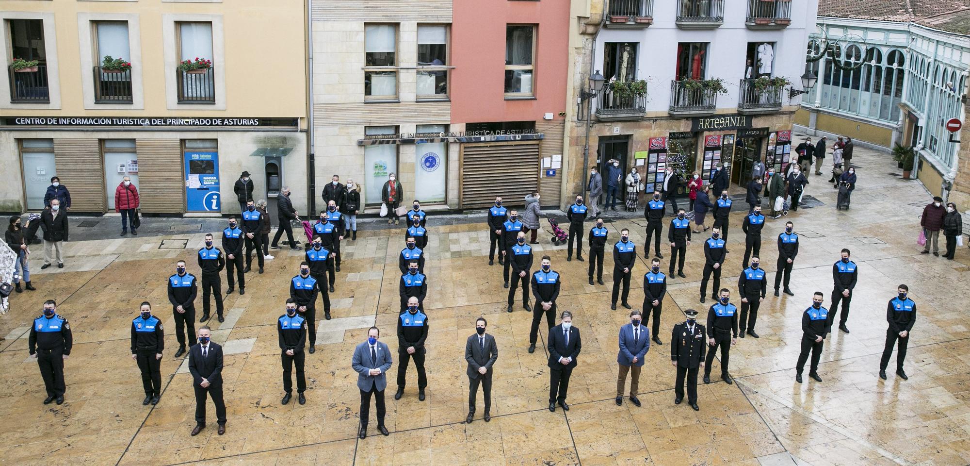 Los 35 nuevos policías locales de Oviedo