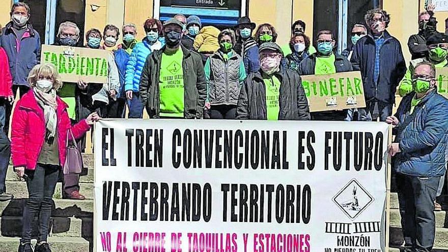 La supresión de trenes regionales en Aragón enfrenta otra vez al PSOE con CHA
