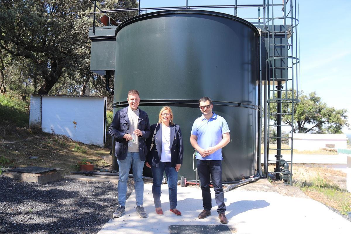 Fotogalería | Villar de Plasencia pide ayuda a la Junta para sustituir la toma flotante de la presa