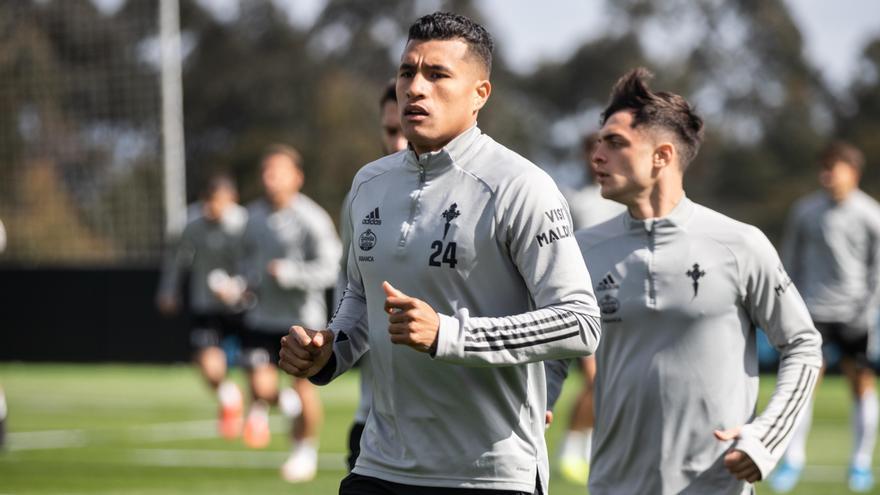 Jeison Murillo, durante el entrenamiento del Celta ayer en Mos/ RC Celta