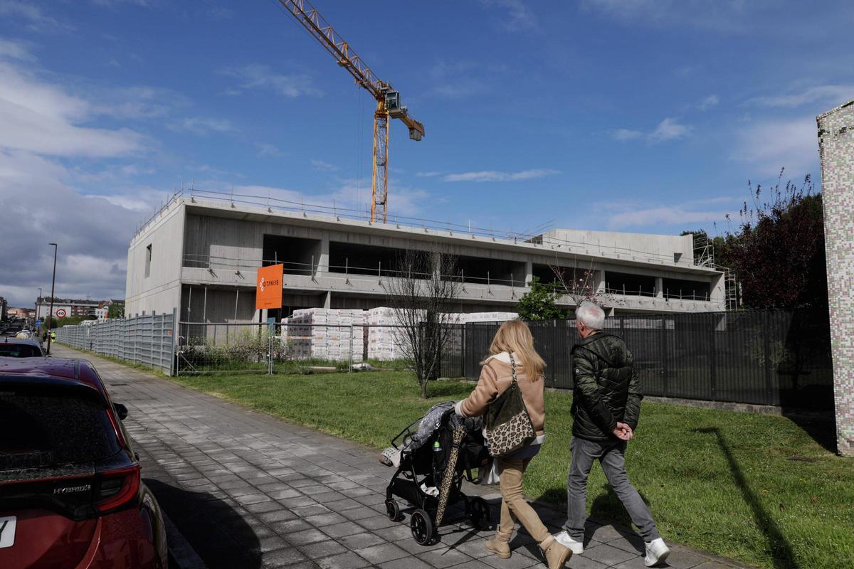 Estado de las obras el colegio de Nuevo Roces, hace unos meses.