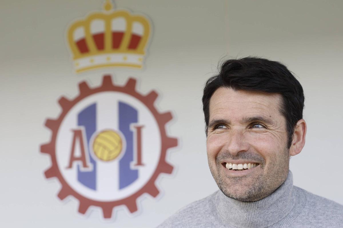 Lolo Escobar, en el banquillo del Suárez Puerta