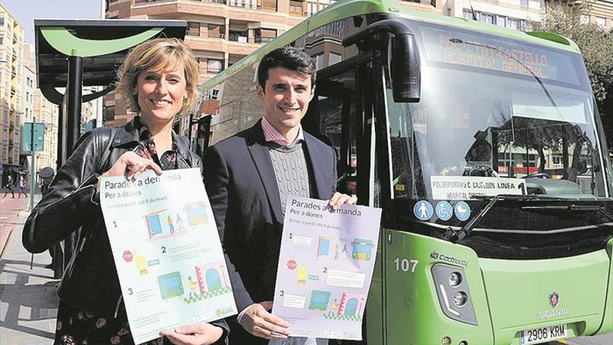 Castelló amplía la parada de bus a demanda de mujeres a todo el año