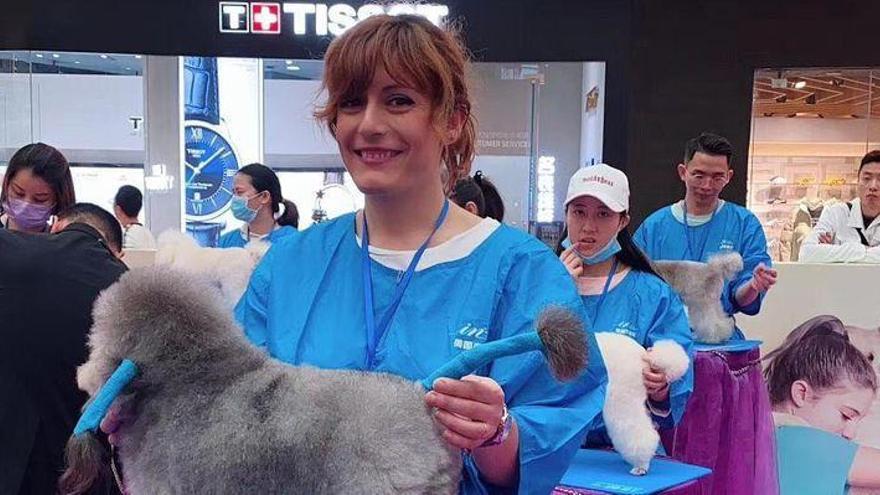 De Castellnovo a la conquista de China como peluquera canina