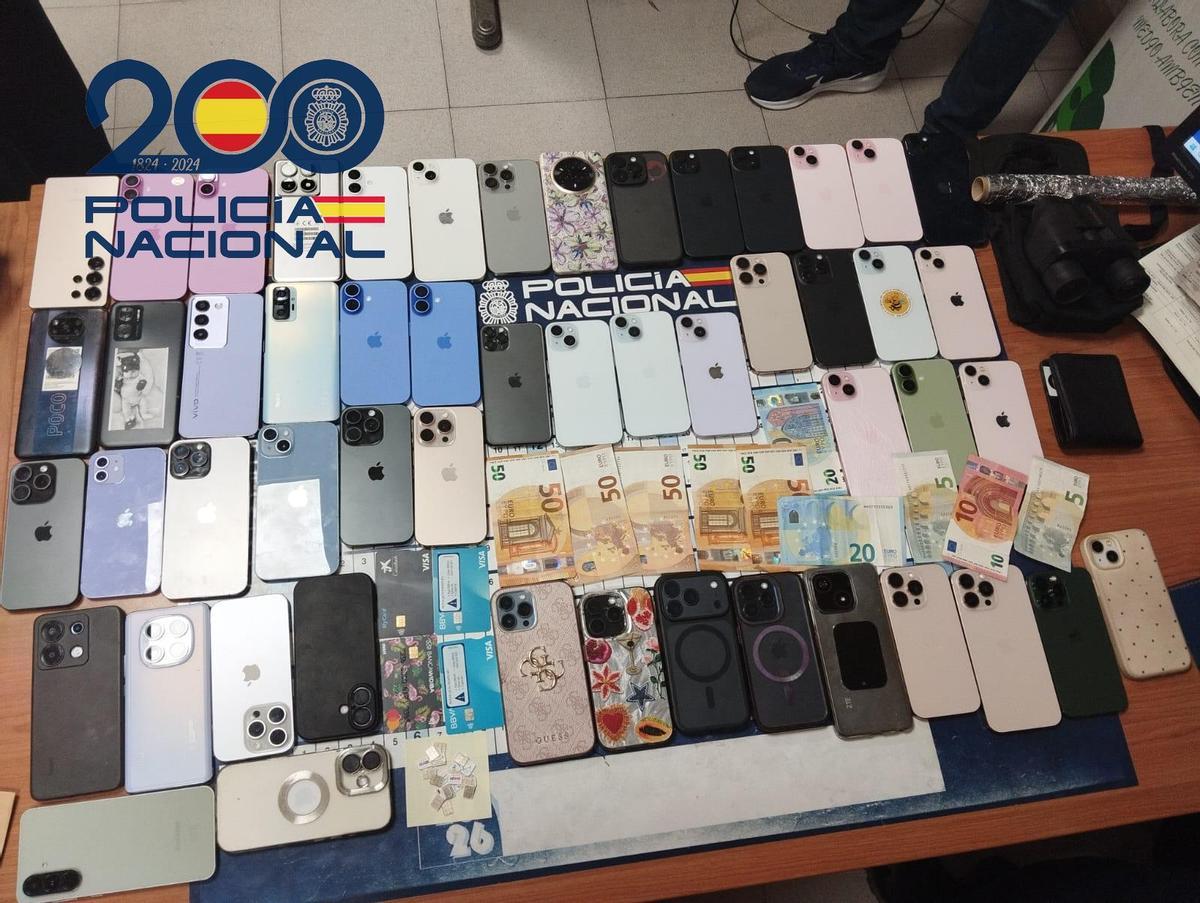 Moviles sustraídos durante el festival de música electrónica Elrow en La Cartuja