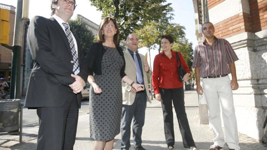 Carles Puigdemont, Irene Rigau, Albert Bayot, Isabel Muradàs i Jordi Campeny al centenari de l&#039;escola Bruguera.