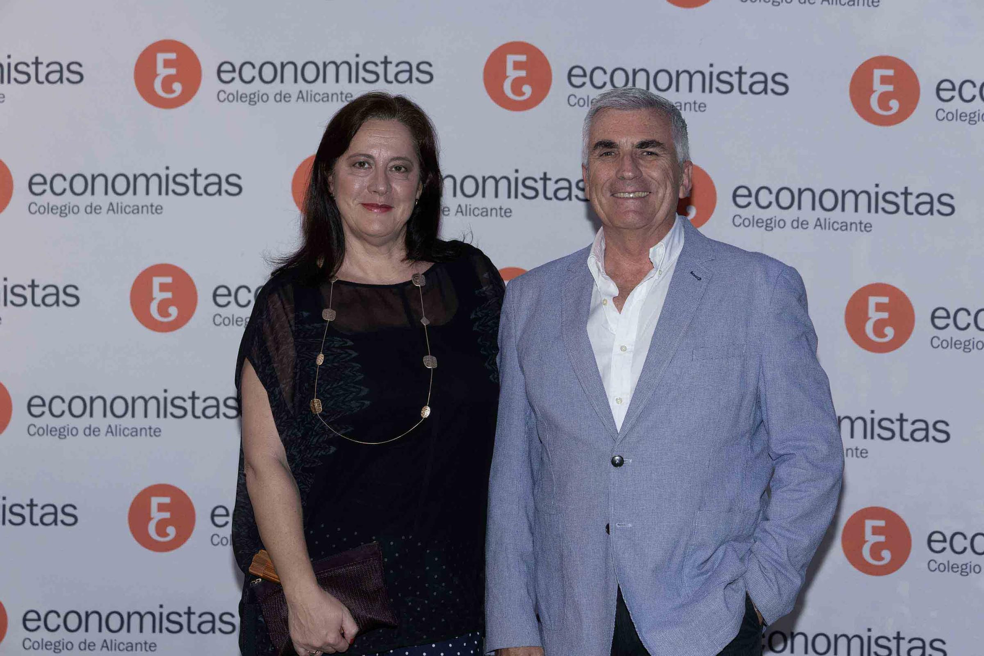 El Colegio de Economistas de Alicante celebra su cena anual en honor a su patrón