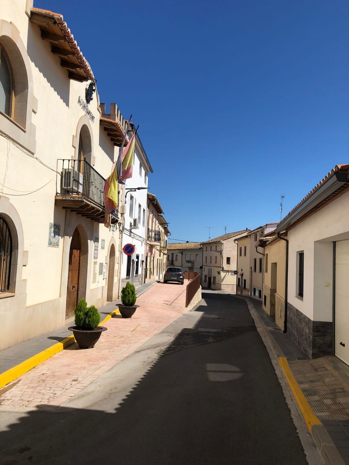 Carrer de Dalt o Ricard Climent y Ayuntamiento