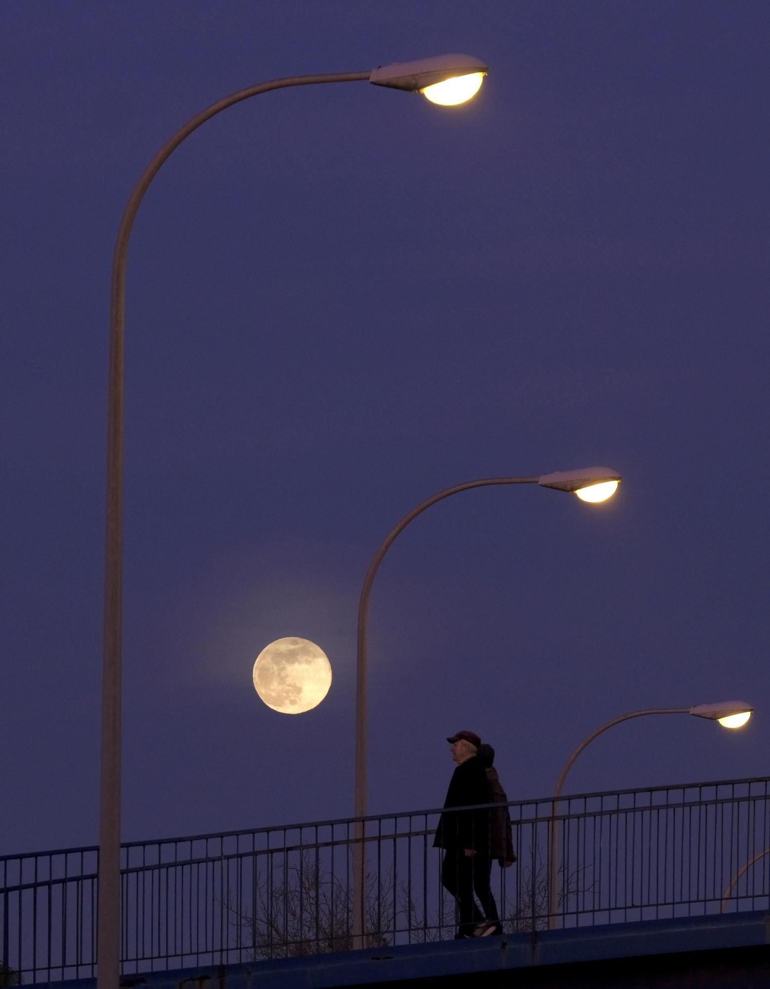 FOTOS| Así se ha visto desde Mallorca la luna llena de enero, el primer plenilunio de 2024