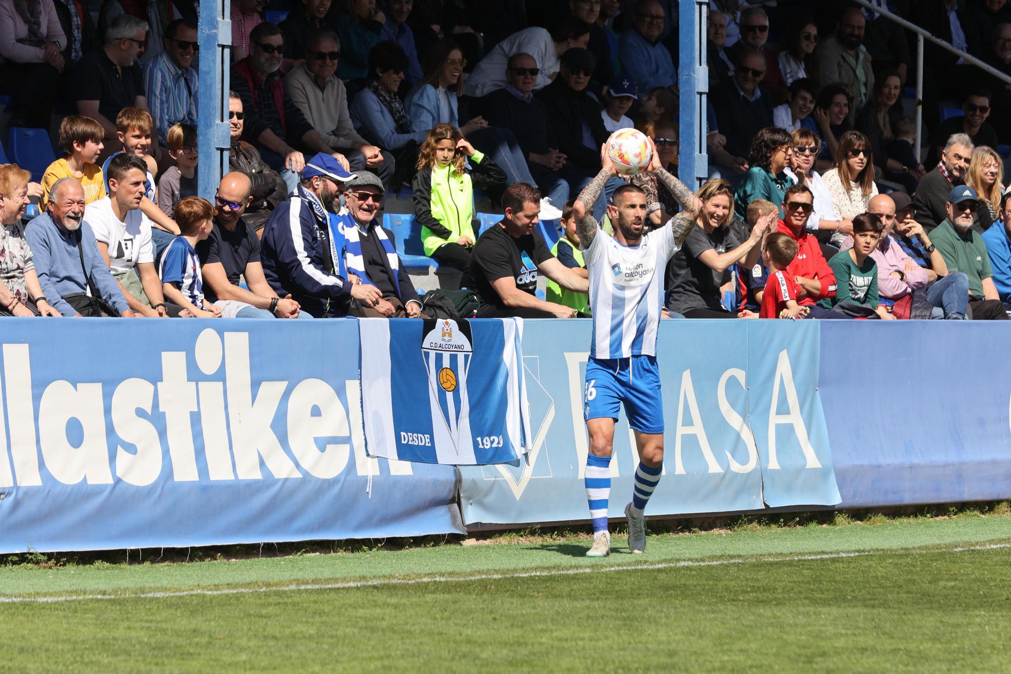 El Alcoyano se aleja del peligro (2-0)