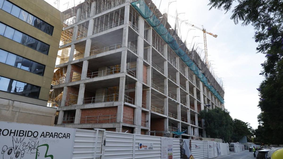 Estado actual de la obra de construcción del nuevo edificio de hospitalización del Hospital Clínico.