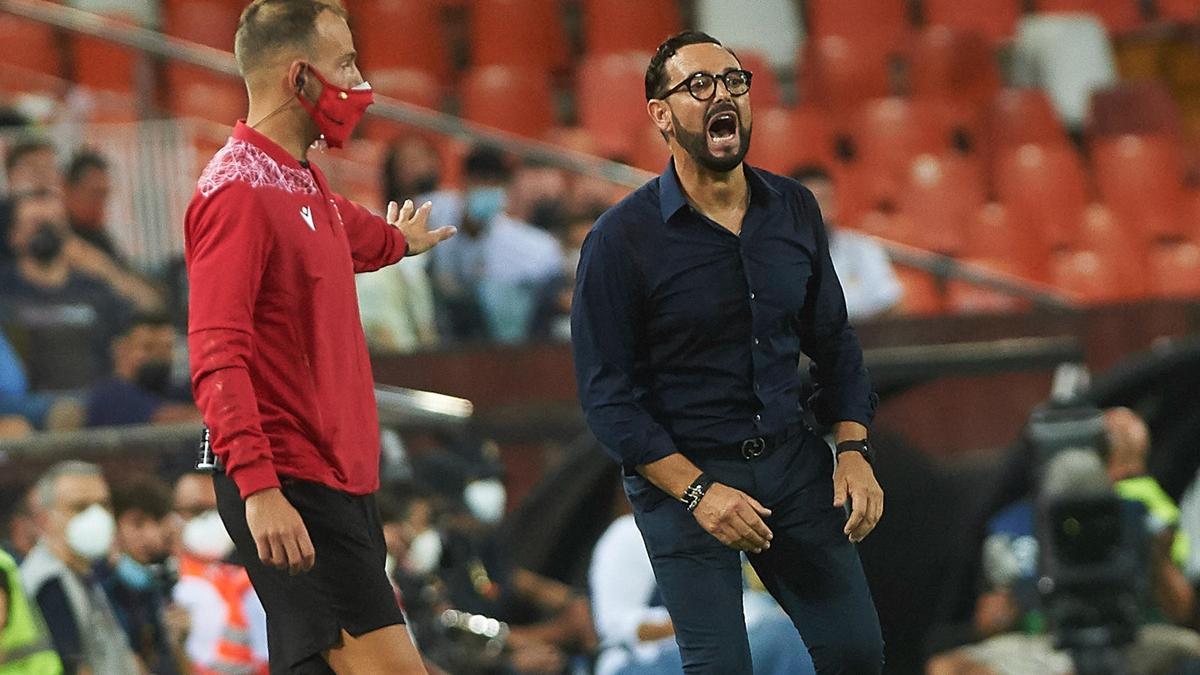 José Bordalás, al frente del Valencia, se enfrenta a su exequipo, el Getafe.