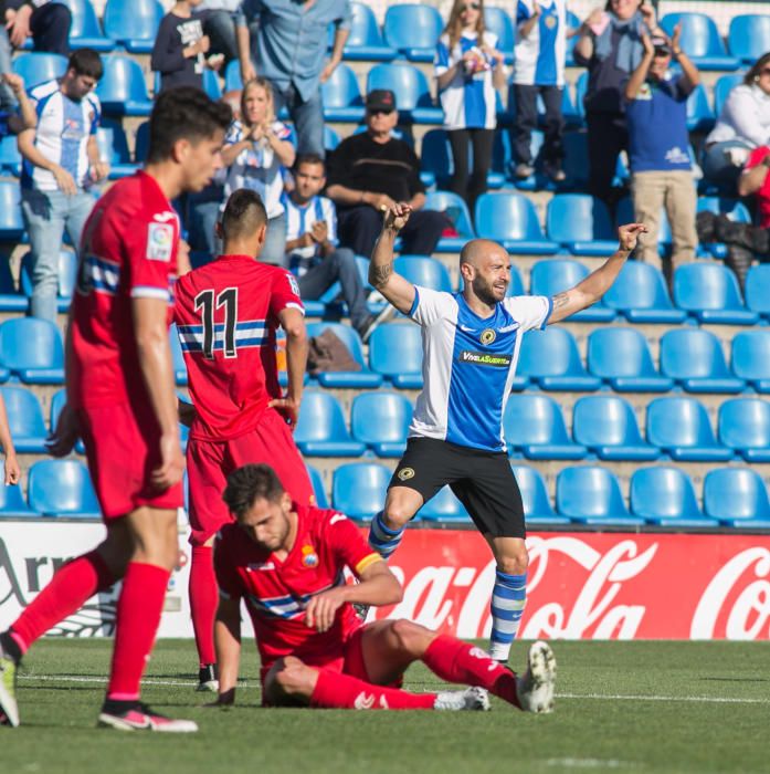 Dos goles de Chechu y una genial asistencia de Javi desatascan a un Hércules que vuelve a la promoción