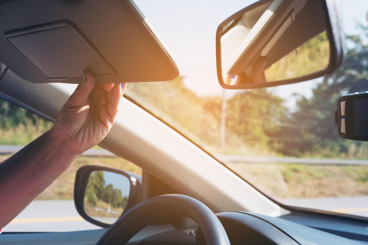 ¿Vas a viajar estos días? Así puede afectaros el calor a ti y a tu coche